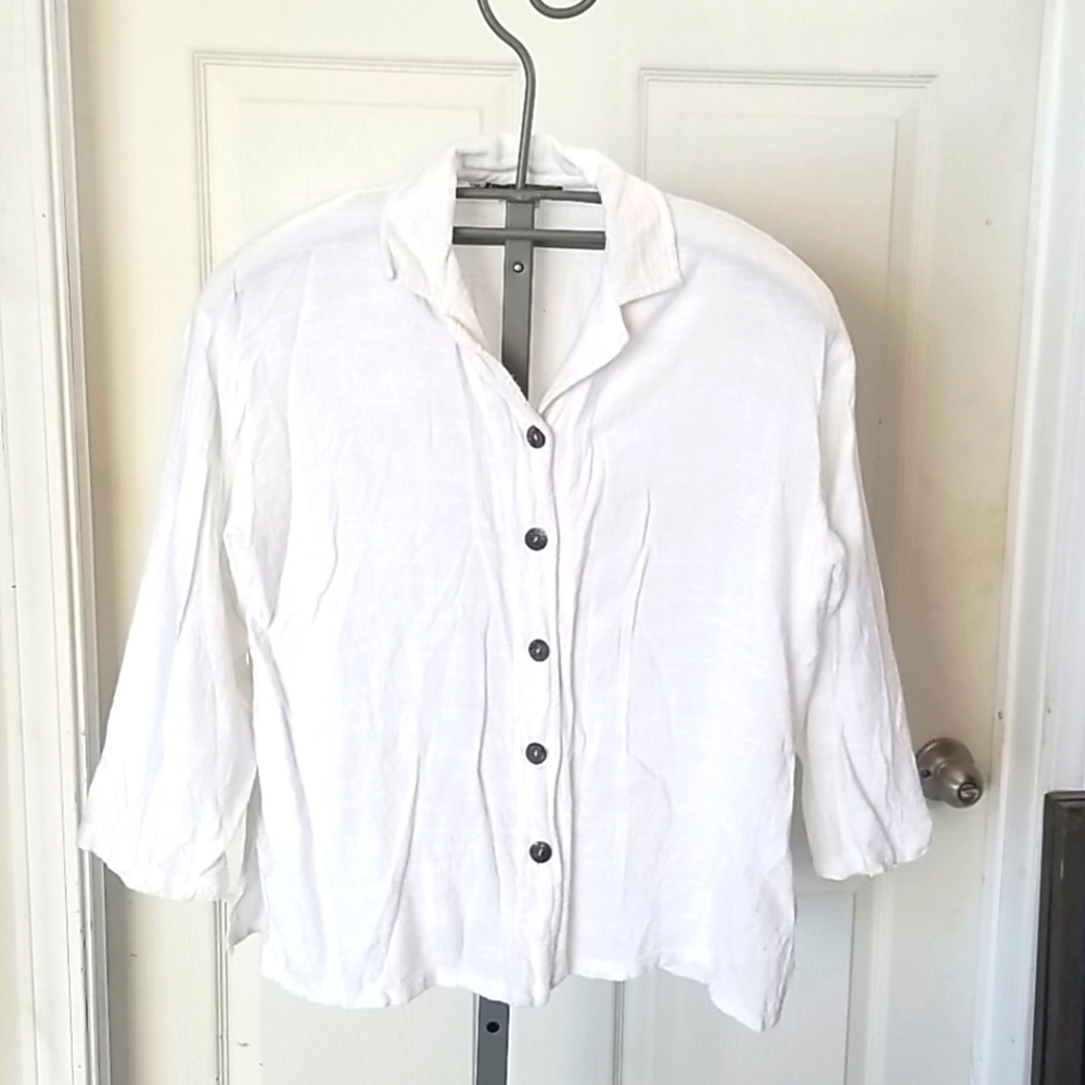 WHITE LINEN TOP
